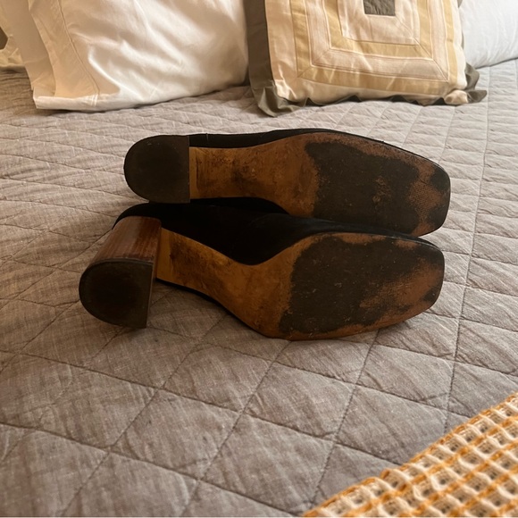 Retro heel faux suede black square toed bootie - Picture 3 of 7